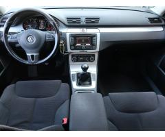 Volkswagen Passat 2.0 TDI 105kW - 10