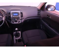 Hyundai i30 1.4 CVVT 80kW - 11