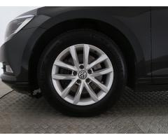 Volkswagen Passat 2.0 TDI 110kW - 20