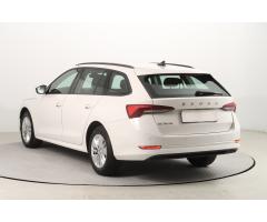 Audi Q3 S tronic DSG Zlevněno o 22 000 Kč