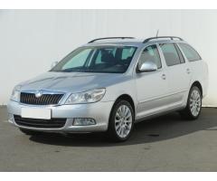 ŠKODA SUPERB COMBI 2.0TDI 140 LAURIN&K 4X4 DSG 7ST