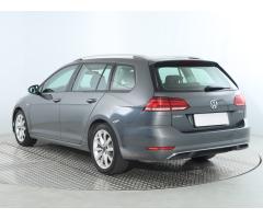 Volkswagen Golf Variant R-Line mHEV DSG Zlevněno o 16 000 Kč