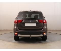 Mitsubishi Outlander 2.2 DI-D 110kW - 6