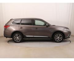 Mitsubishi Outlander 2.2 DI-D 110kW - 8