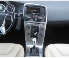 Volvo XC60 D5 158kW - 18