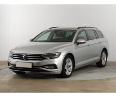 VW Passat 2,0Tdi DSG 140kW Elegance Variant 1 MAJ ČR