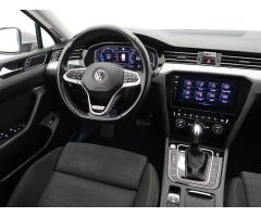 Volkswagen Passat 2.0 TDI 140kW - 9