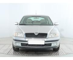 ŠKODA SUPERB COMBI 2.0TDI 140 LAURIN&K 4X4 DSG 7ST