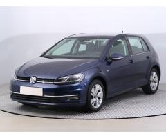 Volkswagen Golf Variant R-Line mHEV DSG Zlevněno o 16 000 Kč