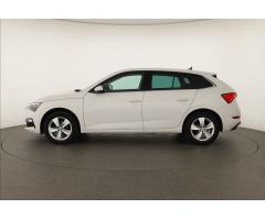 Audi Q3 S tronic DSG Zlevněno o 22 000 Kč