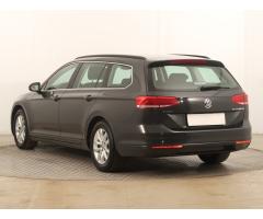 Volkswagen Passat 2.0 TDI 110kW - 5