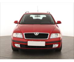 ŠKODA SUPERB COMBI 2.0TDI 140 LAURIN&K 4X4 DSG 7ST