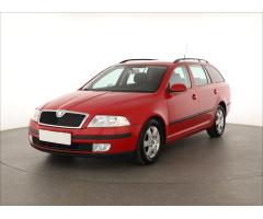 ŠKODA SUPERB COMBI 2.0TDI 140 LAURIN&K 4X4 DSG 7ST