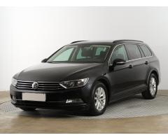 VW Passat 2,0Tdi DSG 140kW Elegance Variant 1 MAJ ČR