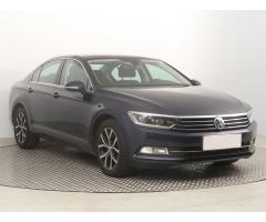 Volkswagen Passat 1.8 TSI 132kW - 1