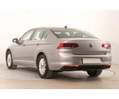 Volkswagen Passat 2.0 TDI 110kW - 5