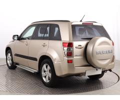 Suzuki Grand Vitara 2.0 103kW - 5