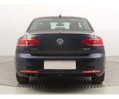 Volkswagen Passat 1.8 TSI 132kW - 6