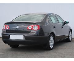 Volkswagen Passat 1.8 TSI 118kW - 7