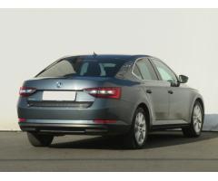 Škoda Superb 2.0 TDI 110kW - 7