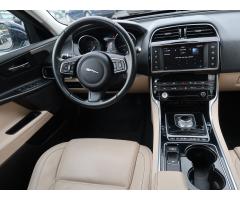 Jaguar XE 20d 132kW - 9