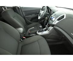 Chevrolet Cruze 2.0 VCDi 120kW - 10