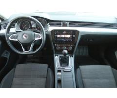 Volkswagen Passat 2.0 TDI 110kW - 10