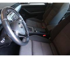 Volkswagen Passat 1.8 TSI 132kW - 16