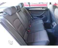 Volkswagen Golf Plus 2.0 TDI 103kW - 13