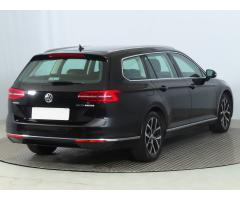 Volkswagen Passat 2.0 TDI 110kW - 7