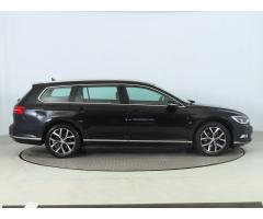 Volkswagen Passat 2.0 TDI 110kW - 8