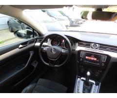 Volkswagen Passat 2.0 TDI 110kW - 9