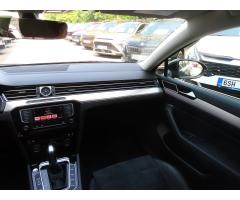 Volkswagen Passat 2.0 TDI 110kW - 11