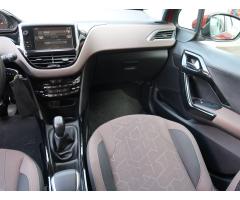 Peugeot 2008 1.2 PureTech 60kW - 11