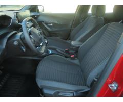 Peugeot 2008 1.2 PureTech 74kW - 16