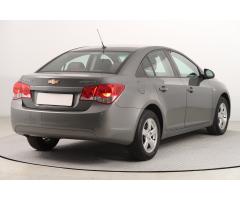 Chevrolet Cruze 1.6 i 16V 91kW - 7