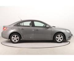 Chevrolet Cruze 1.6 i 16V 91kW - 8