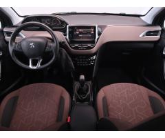 Peugeot 2008 1.2 PureTech 81kW - 10