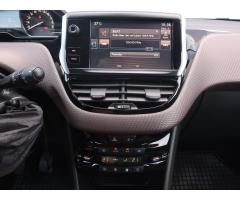 Peugeot 2008 1.2 PureTech 81kW - 18