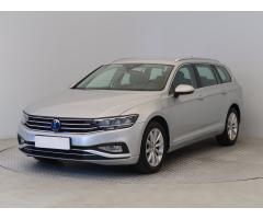 Volkswagen Passat 2.0 TDI 110kW - 3