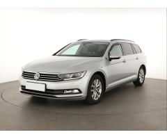 Volkswagen Passat 2.0 TDI 110kW - 3