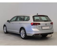 VW Passat 2,0Tdi DSG 140kW Elegance Variant 1 MAJ ČR