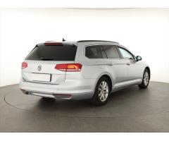 Volkswagen Passat 2.0 TDI 110kW - 7