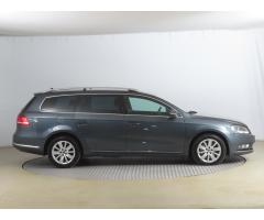 Volkswagen Passat 2.0 TDI 103kW - 8