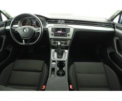 Volkswagen Passat 2.0 TDI 110kW - 9