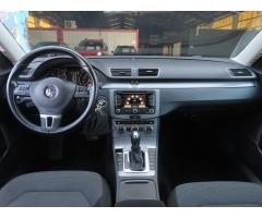 Volkswagen Passat 2.0 TDI 103kW - 10