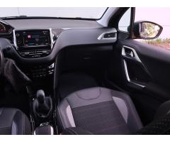 Peugeot 2008 1.2 PureTech 81kW - 11