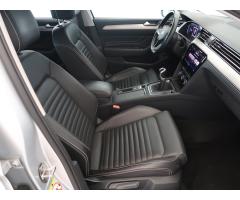 Volkswagen Passat 2.0 TDI 110kW - 12