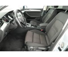 Volkswagen Passat 2.0 TDI 110kW - 13