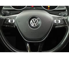 Volkswagen Passat 2.0 TDI 110kW - 14